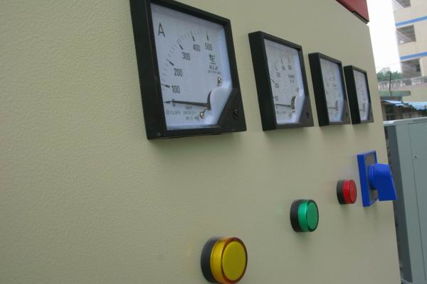 国营西联农场配电柜-3683讲讲配电柜注意事项